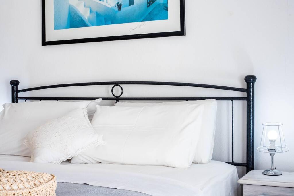 White Wave Studio 1 , 3Min Walk From Kamari Beach 외부 사진