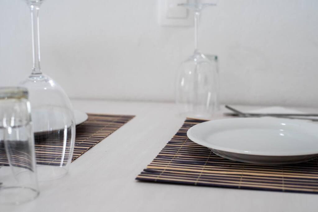 White Wave Studio 1 , 3Min Walk From Kamari Beach 외부 사진