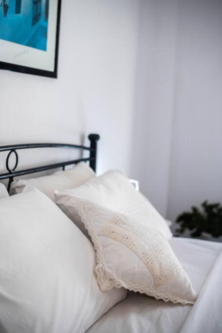 White Wave Studio 1 , 3Min Walk From Kamari Beach 외부 사진
